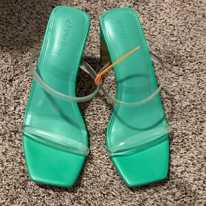 Stylish Green Heeled Sandals